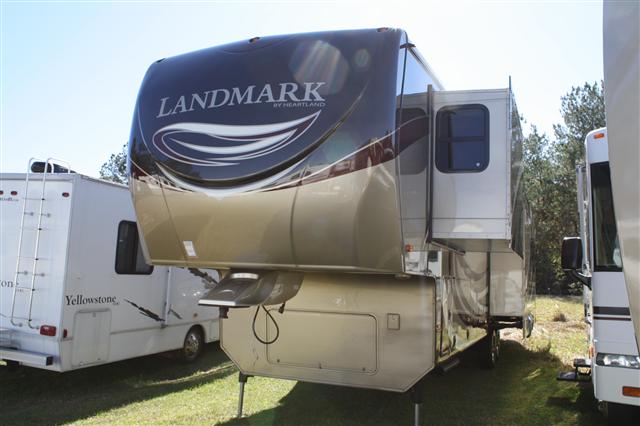 2012 Heartland Landmark